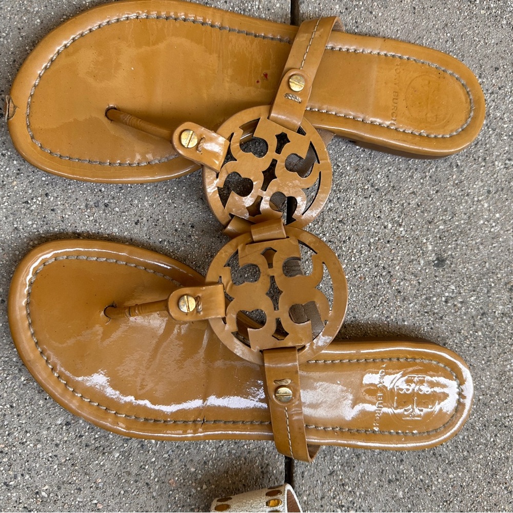 Tory Burch Miller Patent Leather Tan Cutout Medallion Thong Sandals